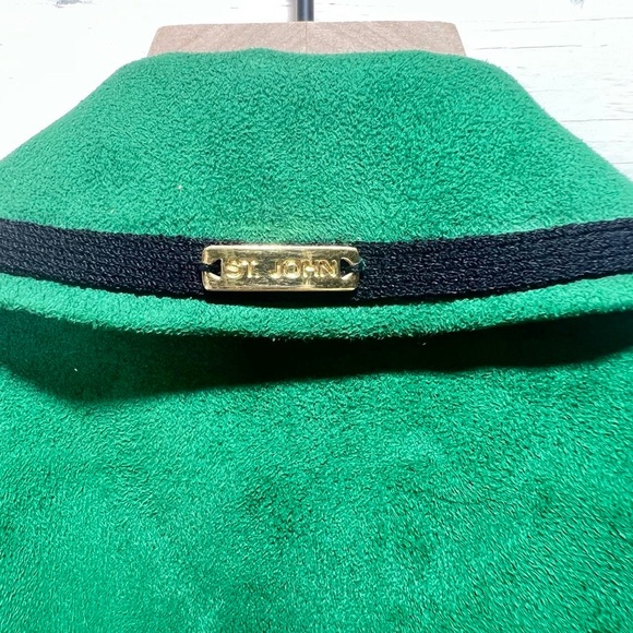 St. John Sport by Marie Gray • Emerald Faux Suede Gold Button Blazer - Picture 7 of 8